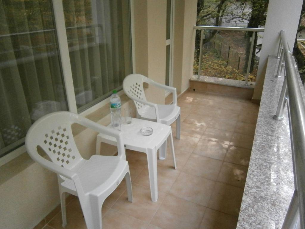 Ariana Hotel Kiten  Exterior foto